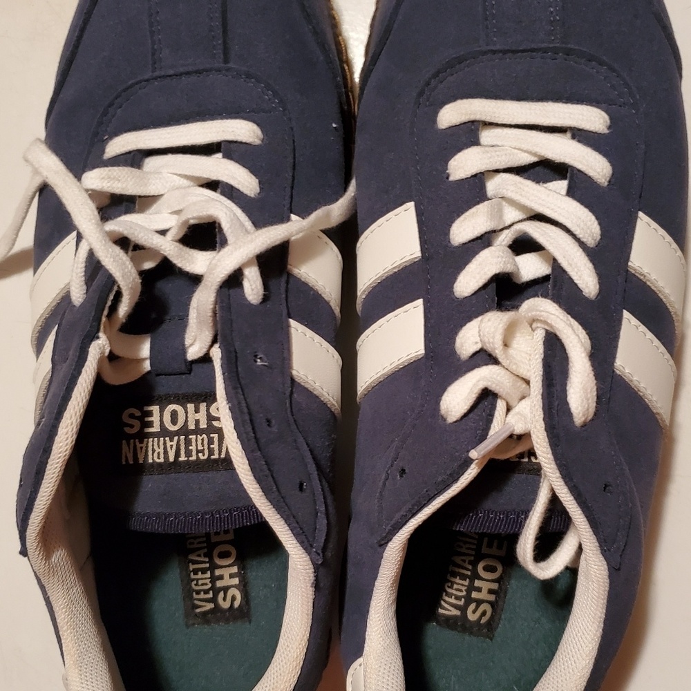 Vegetarian Shoes brand sneakers